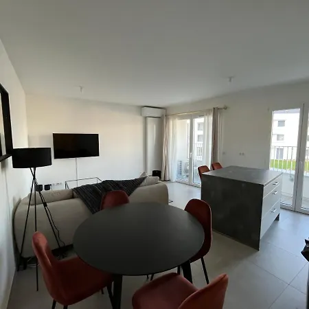 Le Paradis Blanc Apartment *